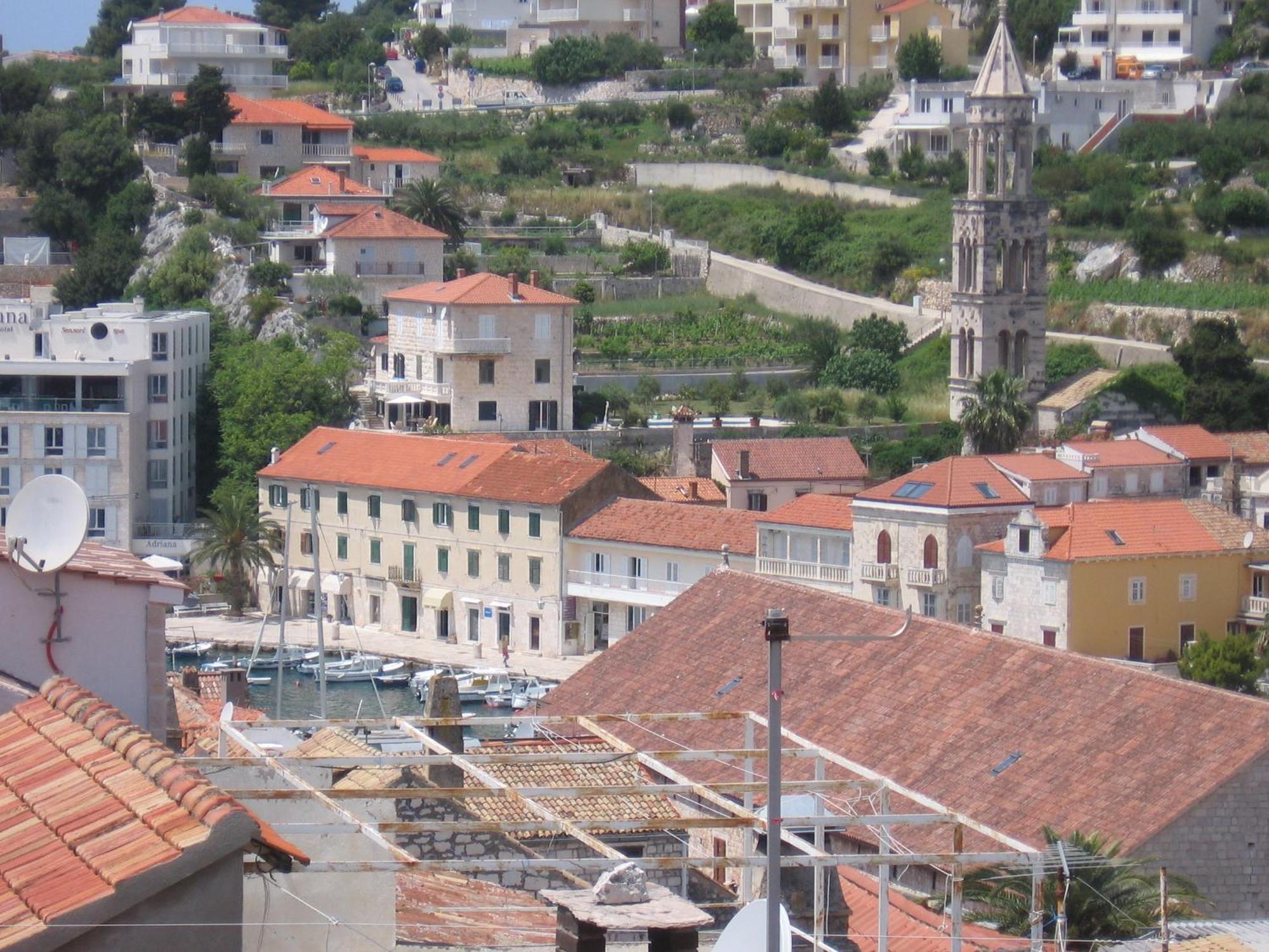 Apartments Jure Hvar Town Exterior foto