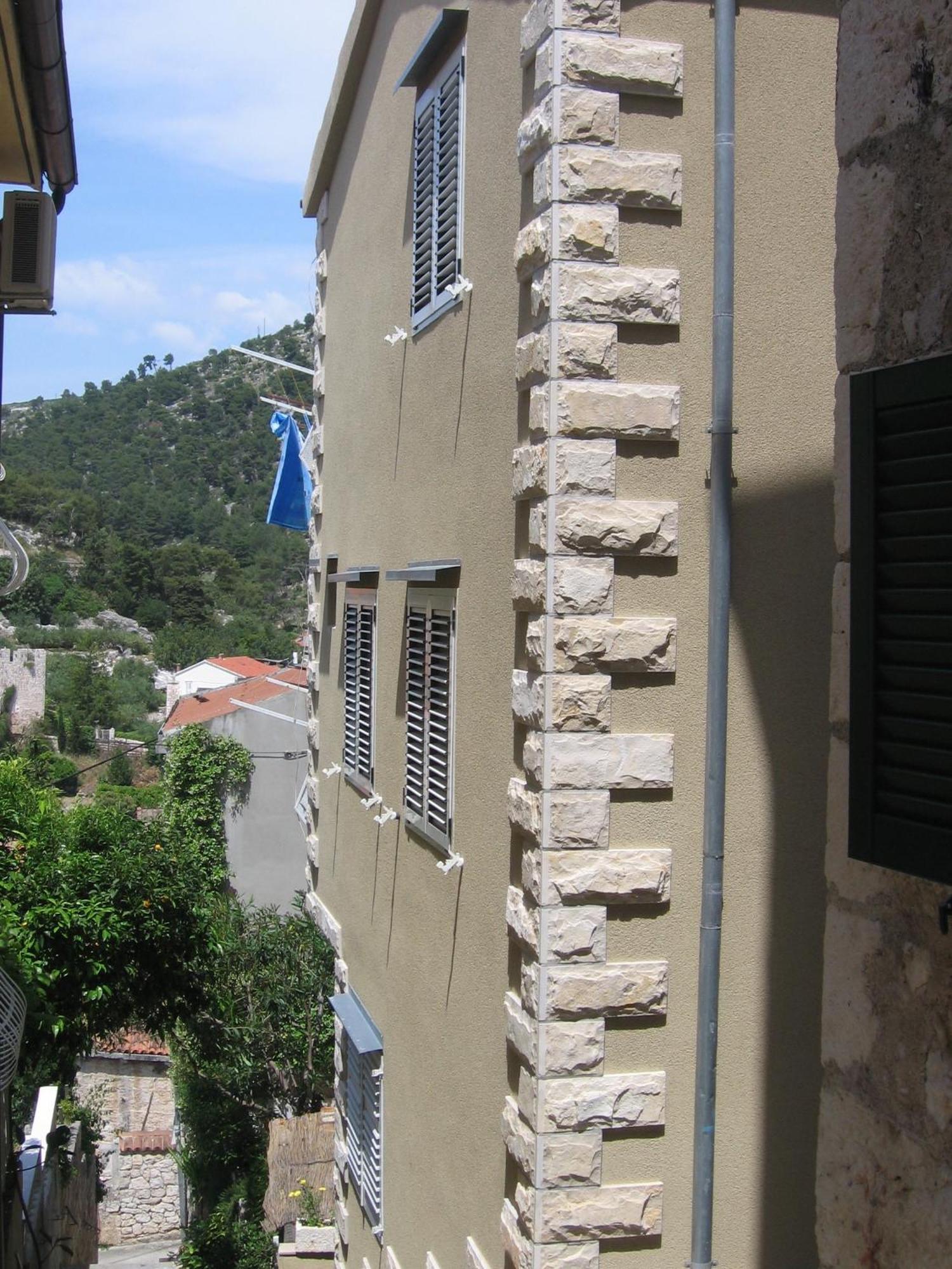 Apartments Jure Hvar Town Exterior foto